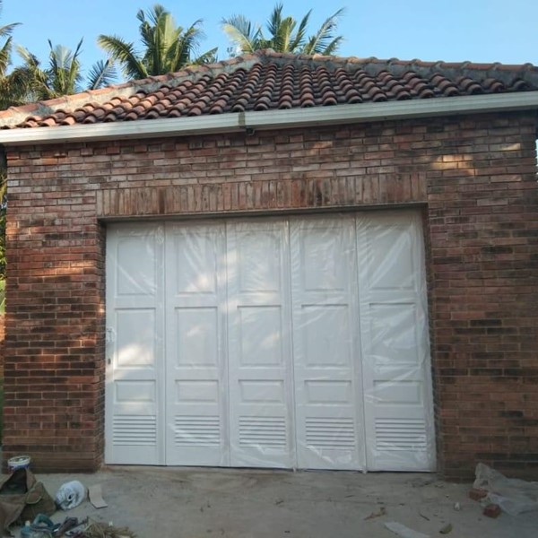 Pintu Garasi - W 380 N