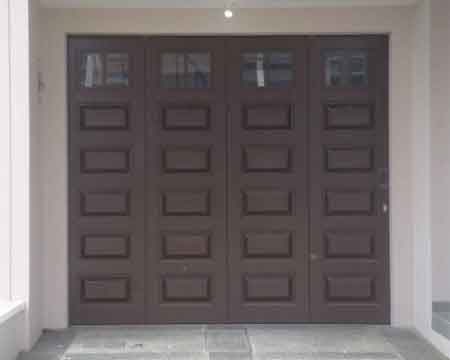 Pintu Garasi - Type : Panel Kecil Kaca Pintu Garasi - Type : Panel Kecil Kaca