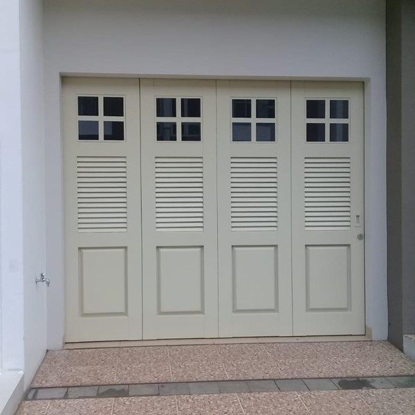 Pintu Garasi - W 380 D4